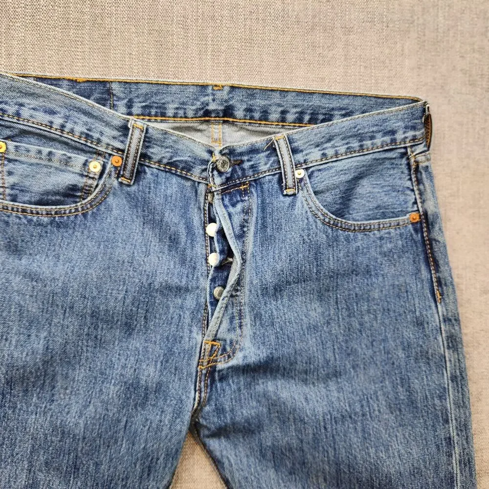 Levi’s 501 Original Fit Men’s Jeans W34 L32 Blue Denim Button Fly Straight